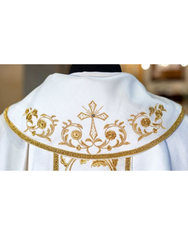 Casula sacerdotale barocca in cotone setato, collo ad anello e pietre preziose - AR - immagine 3